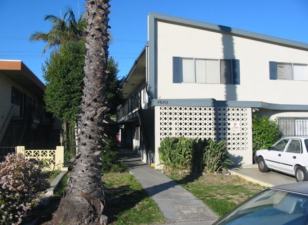 Building Photo - Kansas Street Apartments