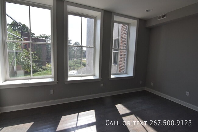 Building Photo - 4100 Parkside Ave