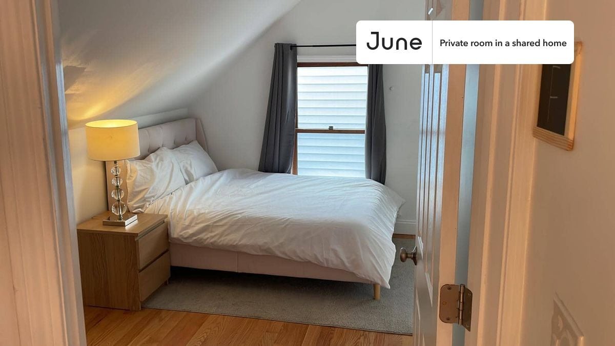 Room in Shared 6 bed/2 bath home - Room in Shared 6 bed/2 bath home