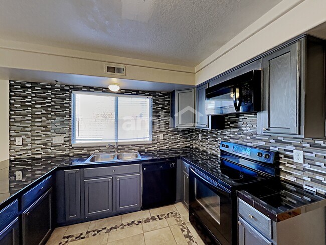 Building Photo - 21499 E 41st Pl