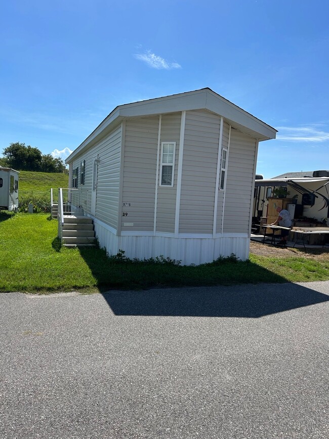 Building Photo - 9750 FL-78