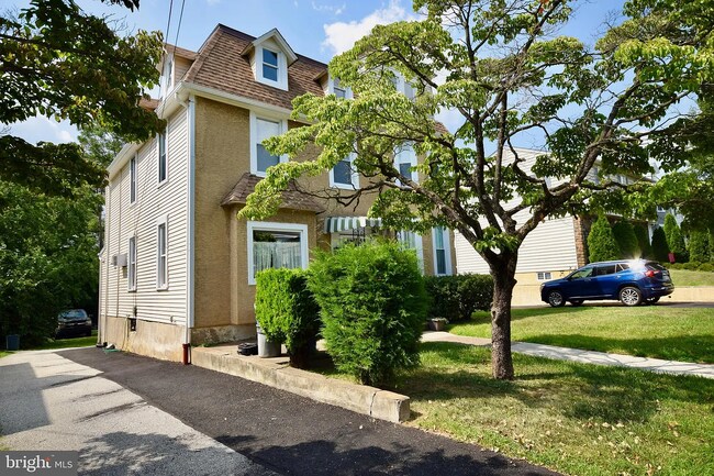 Foto del edificio - 112 S Scott Ave