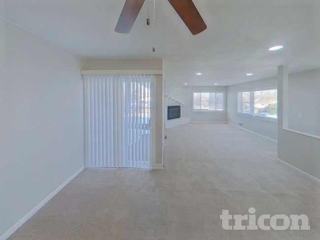 Building Photo - 20 El Sereno Dr