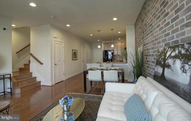 Foto del edificio - 2009 Richmond Hwy