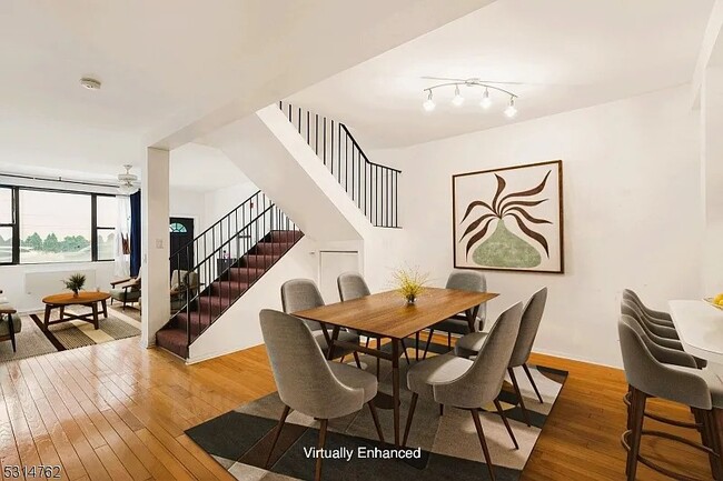 Building Photo - 111 Mulberry St