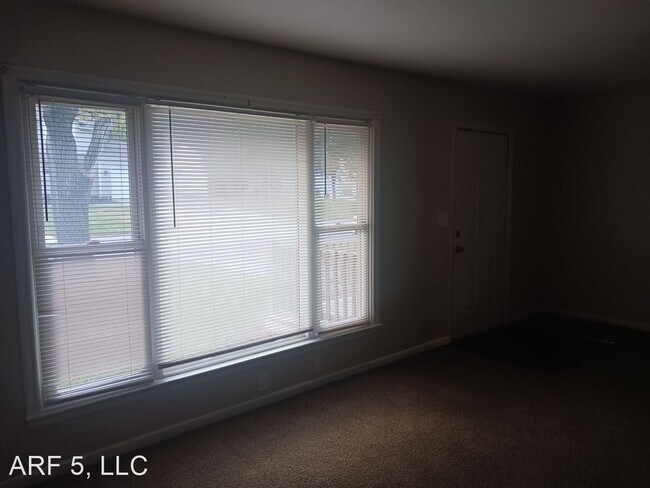 Foto del edificio - 2 br, 1 bath House - 3005 Mason Avenue