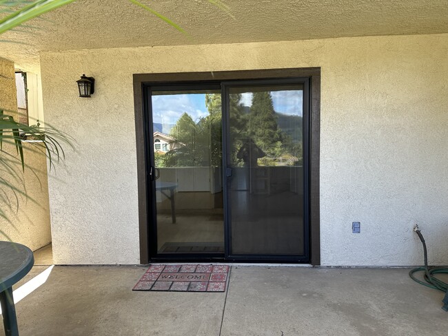 Building Photo - 815 Mirada Dr