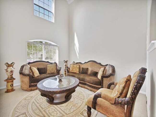 Foto del edificio - 5611 Piper Glen Ln