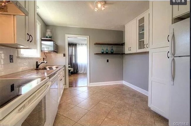 Building Photo - Beautiful Rancher with Large Fenced In Back Yard and Nice Sized Deck. Schedule Your Tour Now!