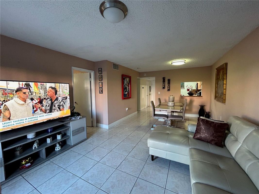 Foto del edificio - 11307 SW 200th St