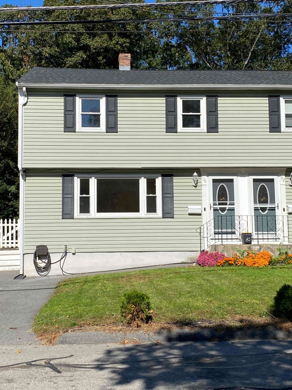 100 Hollis St, Lowell, MA 01852 Room for Rent in Lowell, MA