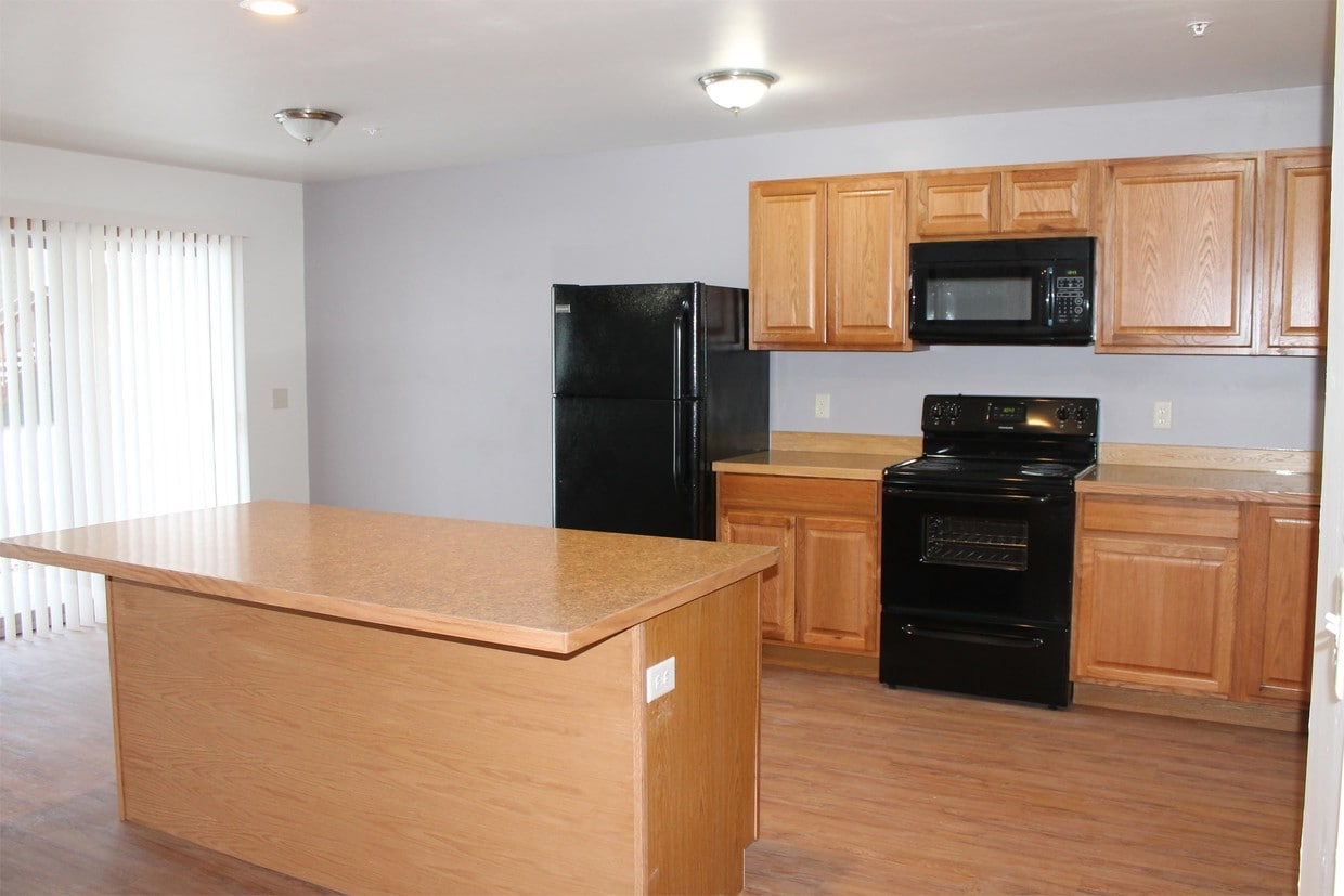Primary Photo - 1410 Worden Ave
