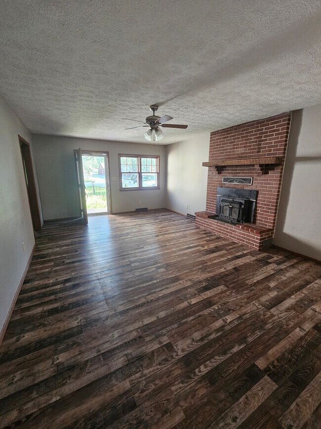 Foto del edificio - 3 Bedroom | 2 Bathroom | 2 Car Garage | Springfield MO!