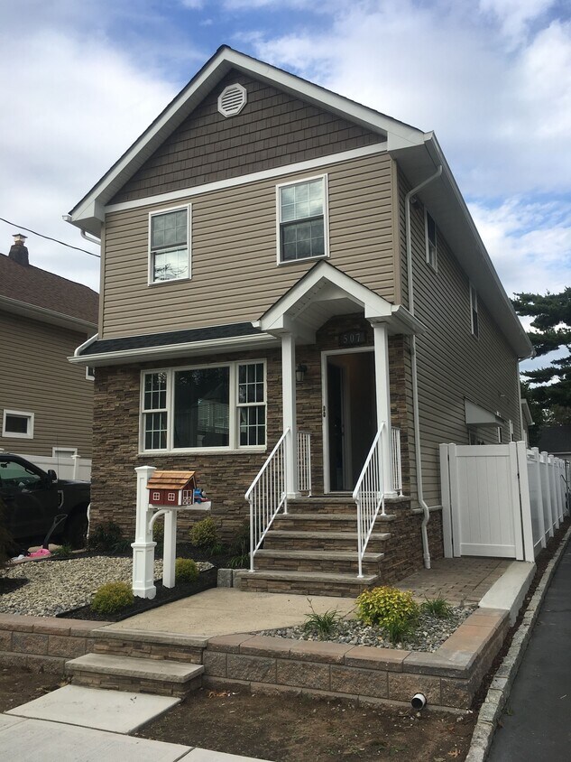 507 Jauncey Ave, Lyndhurst, NJ 07071 Apartment for Rent in Lyndhurst, NJ