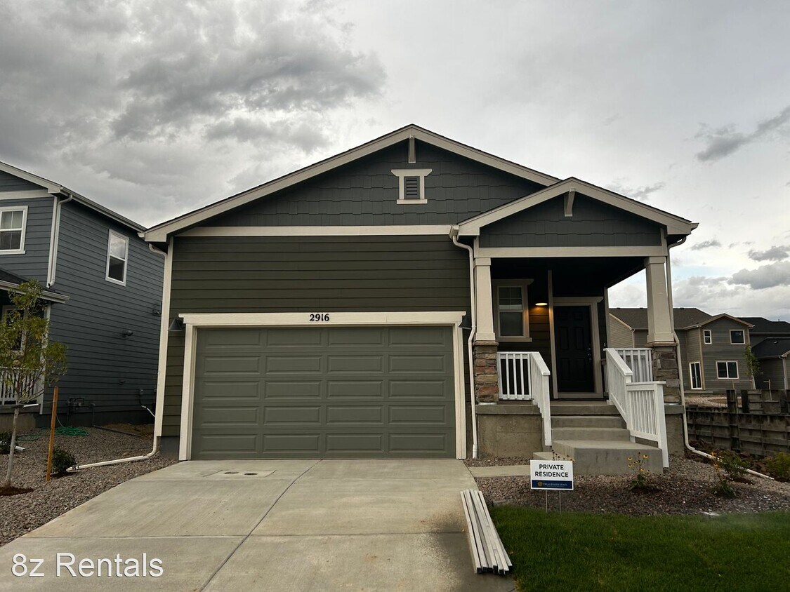 Primary Photo - 3 br, 2 bath House - 2916 S Flat Circle
