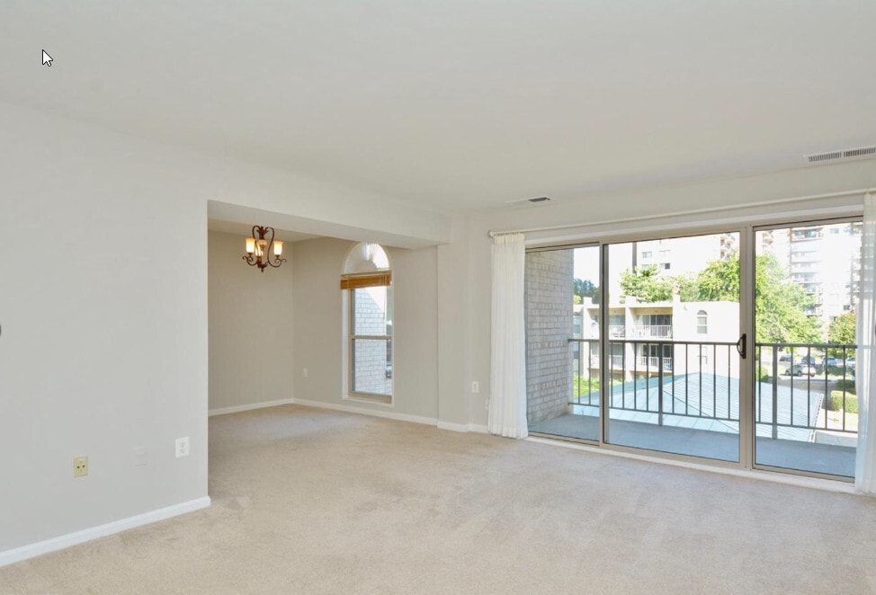 27 Canterbury Sq Unit 301, Alexandria, VA 22304 Condo for Rent in