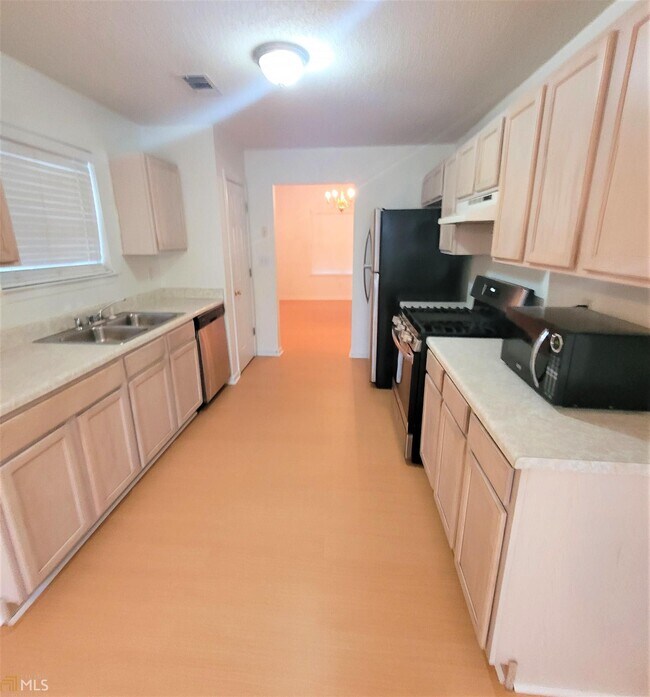 Building Photo - 3601 Broken Arrow Ct