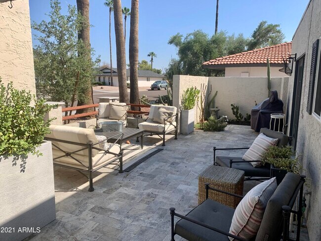 Foto del edificio - 7108 N Vía De La Sendero