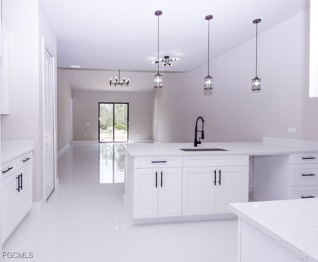 Foto del edificio - 219 Greenbriar Blvd