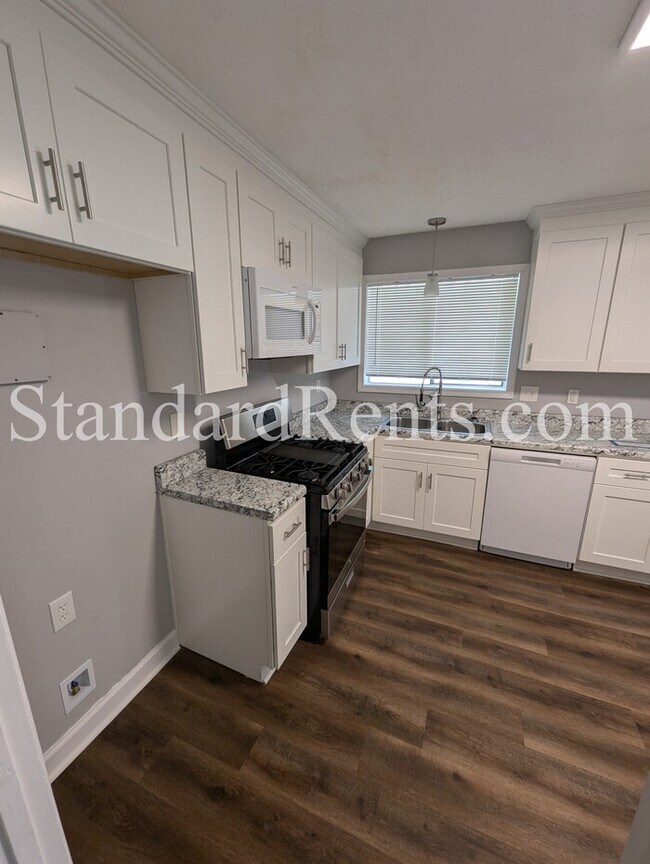 Foto del edificio - 4650 Aberdeen Ln