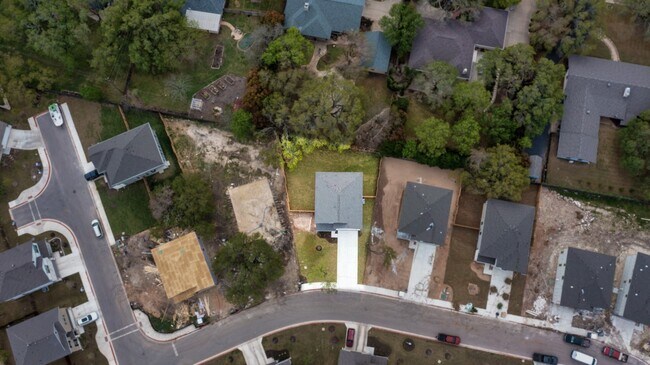 Foto del edificio - 124 Driftwood Hills Way