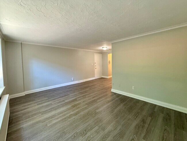 Photo du bâtiment - 1299 Bayview Av
