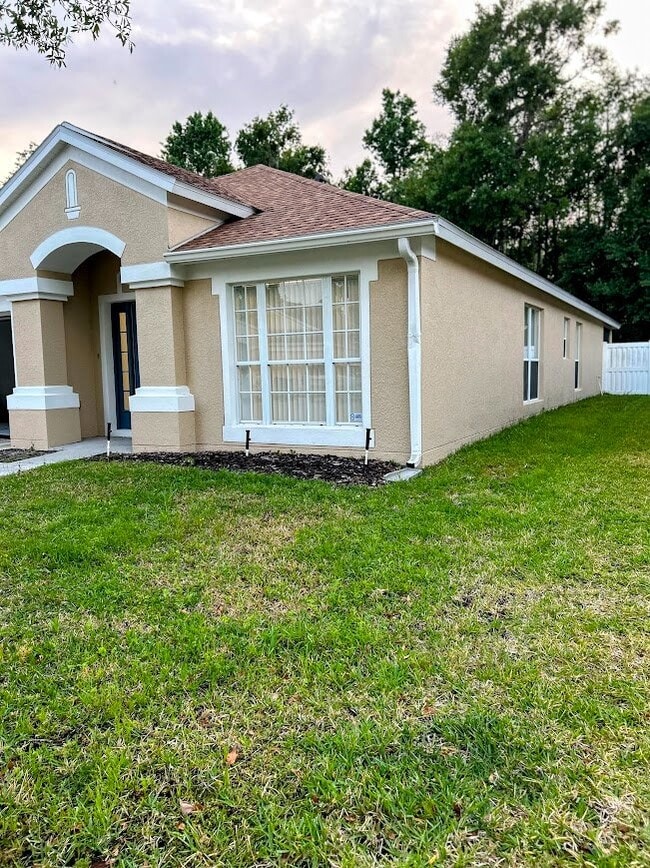 Building Photo - 5023 Quadrangle Ct
