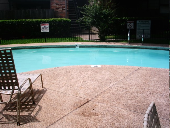 Piscina - Townwood Apartments