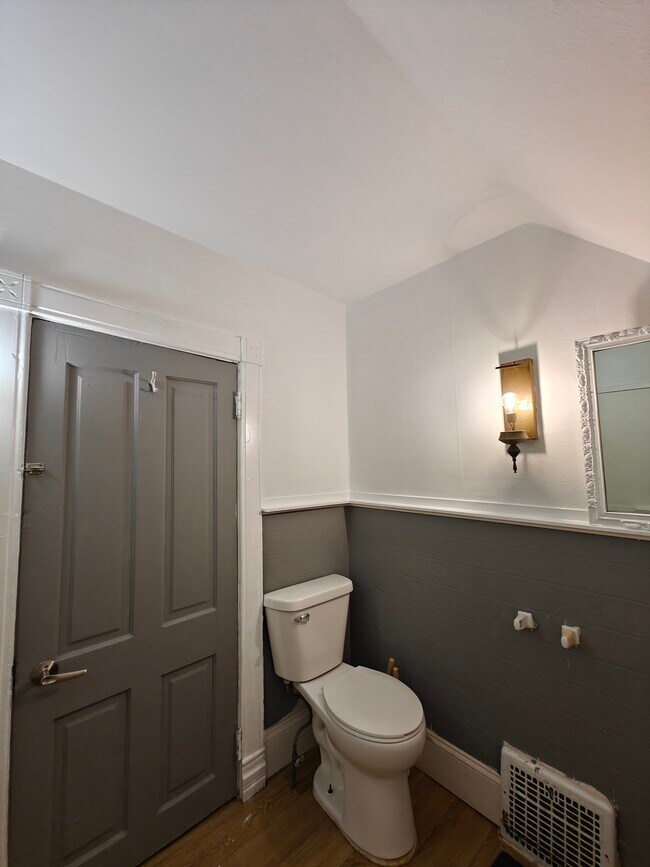 Baño - 603 23rd Ave SW