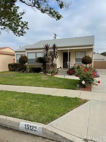 Primary Photo - 15133 Starbuck St