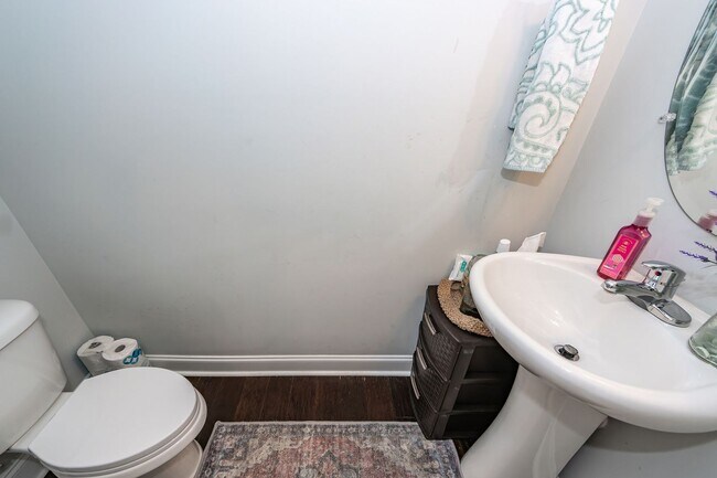 Foto del edificio - 3 Bedroom 2.5 Bath Single Family Home in F...