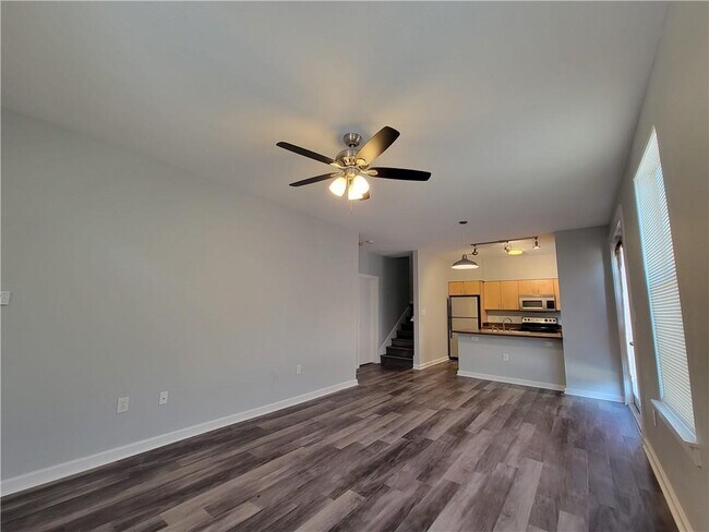 Foto del edificio - 1201 Grove Blvd