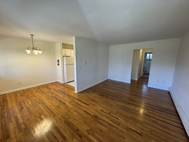 Building Photo - 56 Myrtle Ave