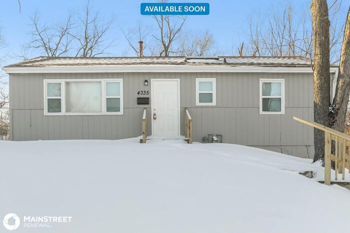 Primary Photo - 4335 YECKER AVE, KANSAS CITY, KS 66104