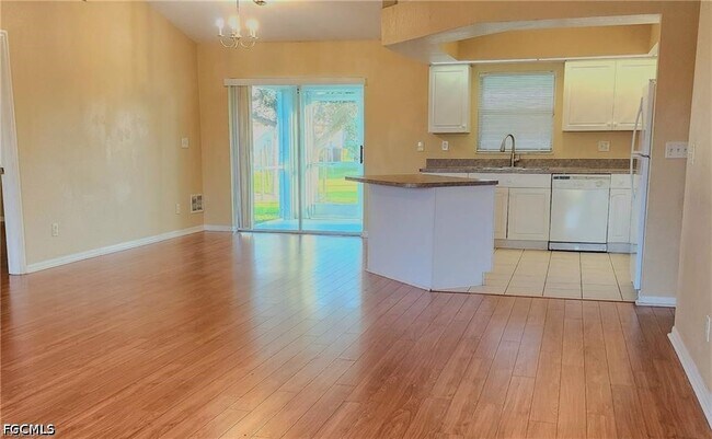 Foto del edificio - 1302 SW 11th St