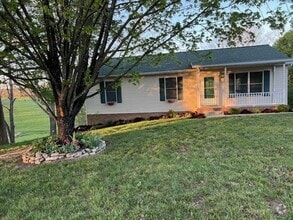 Building Photo - 5908 W Donnagail Dr