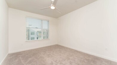 Building Photo - Westerly