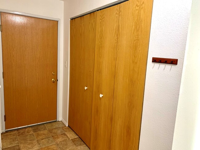 Entry Door - 2055 Blairs Ferry Rd NE