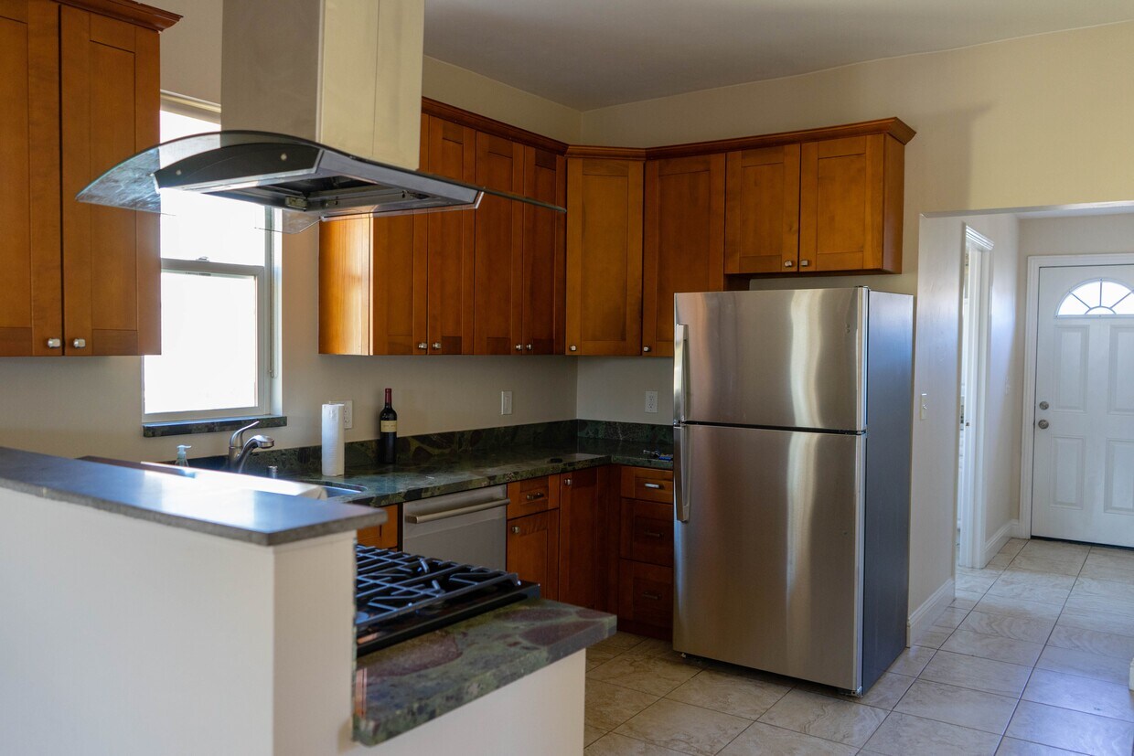 Upstairs Kitchen - 840 34th Ave