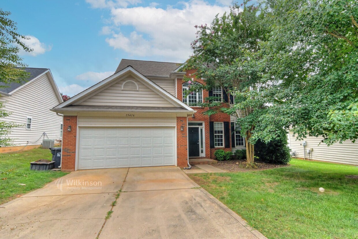 Primary Photo - Huntersville Move-In Rady 2-Story 3br/2.5bth