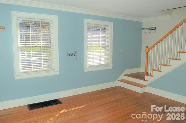 Foto del edificio - 612 Woodruff Pl