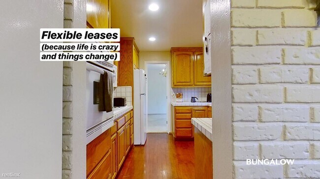 Foto del edificio - 1064 Bentoak Ln