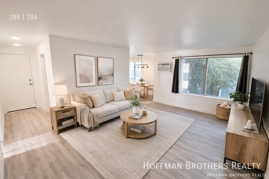 Building Photo - 11744 Runnymede St