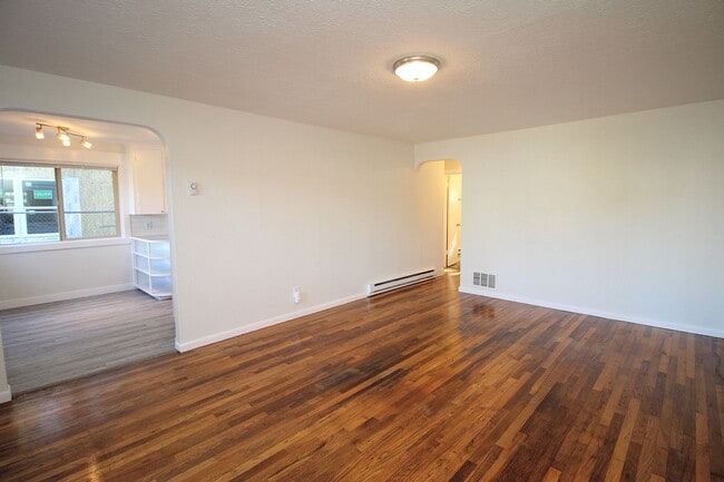 Foto del edificio - 4756-4760-4760 N Vanderbilt St