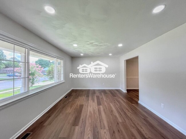 Building Photo - 2147 Haverford Dr