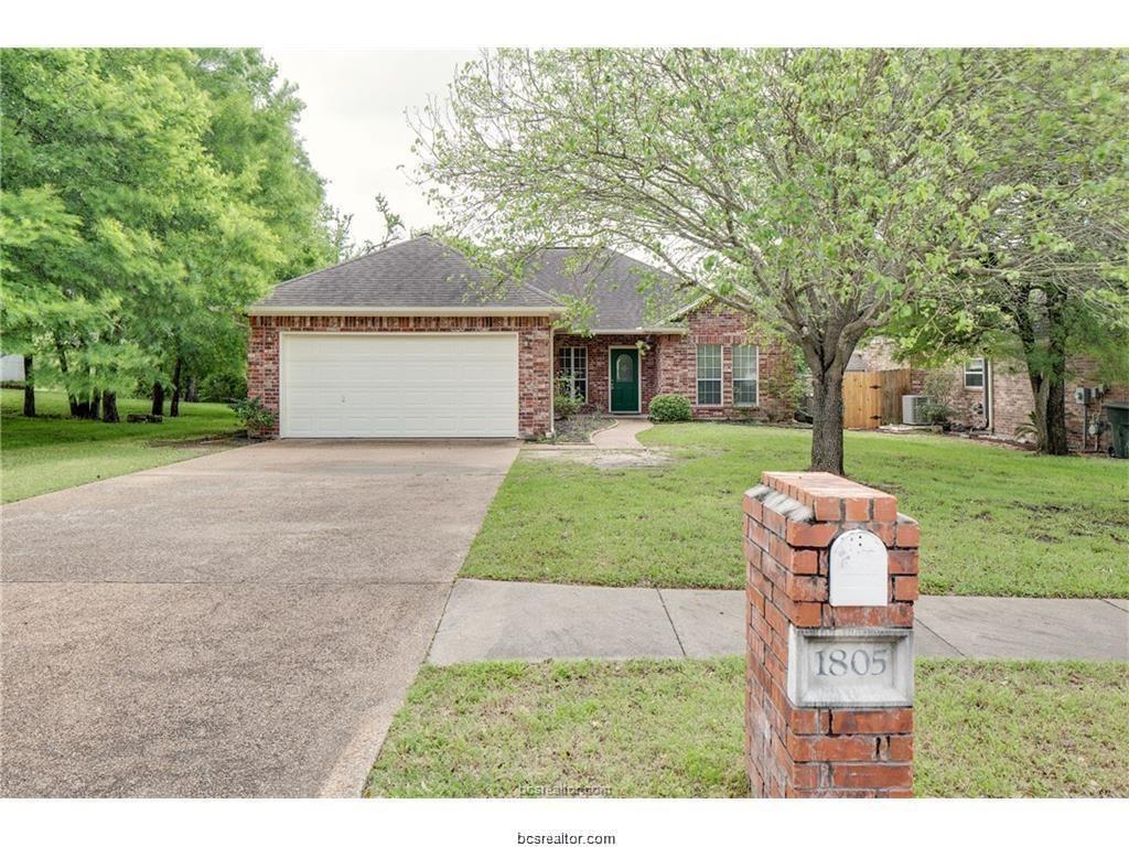 Primary Photo - 1805 Beaver Pond Ct