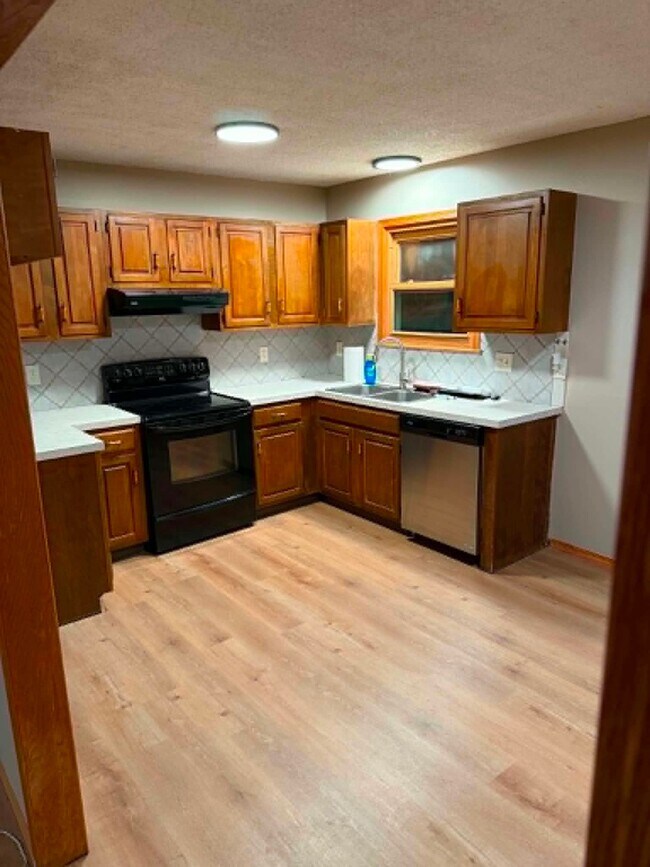 Foto del edificio - 208 N Marlen Ct