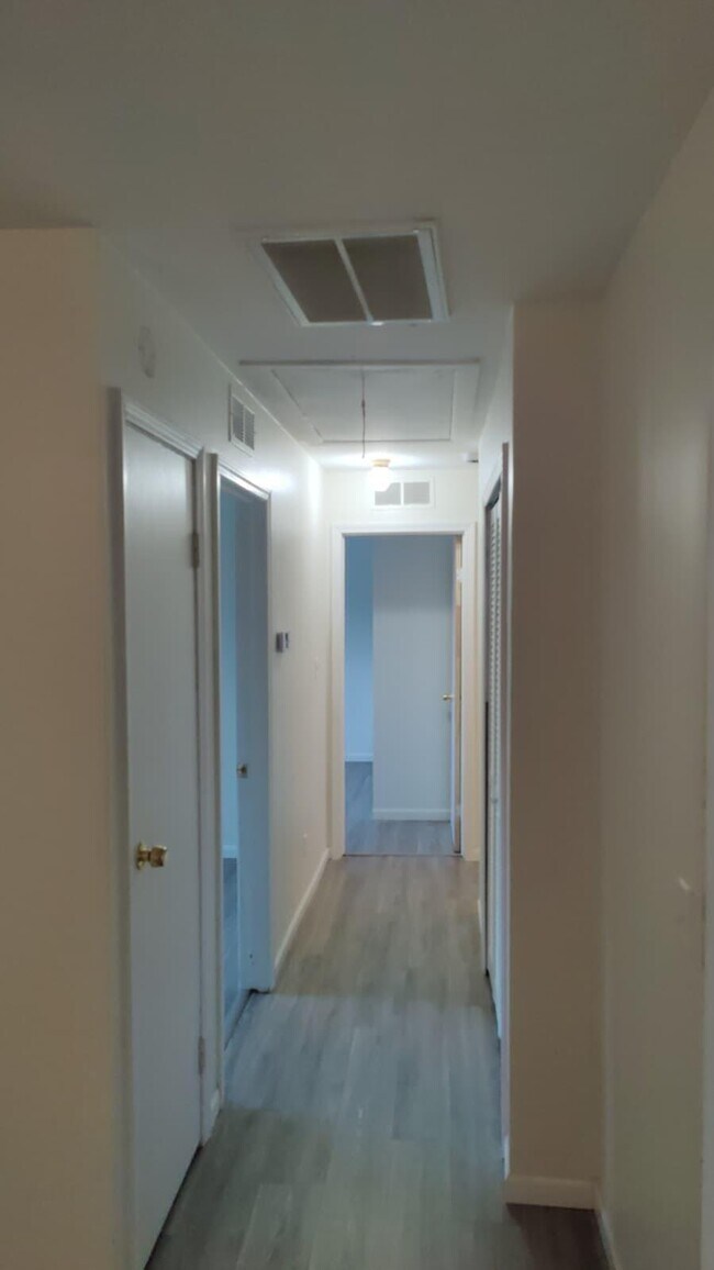 Foto del edificio - 1131 Rambling Rd