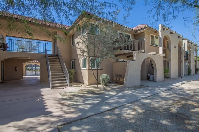Building Photo - Arches at La Quinta
