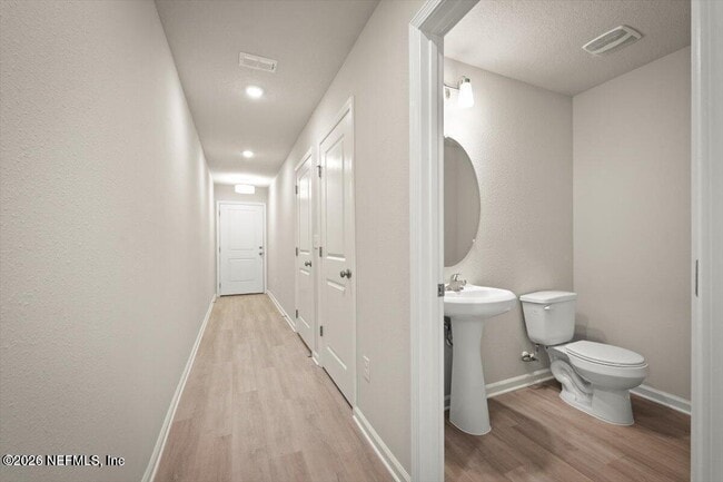Building Photo - 846 Hartshill Pl